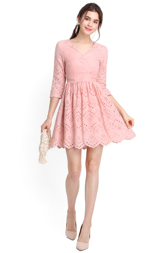 Summer Holiday Dress In Dusty Pink