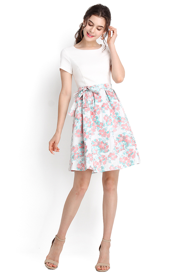 Delight Of Spring Dress In Apricot Florals