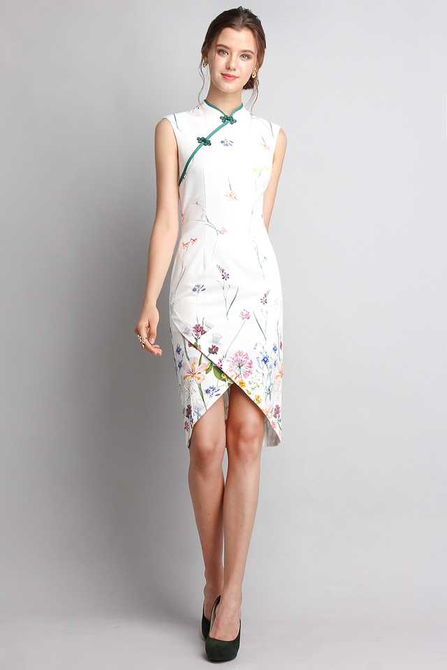 Picture Perfect Cheongsam Dress In White Florals
