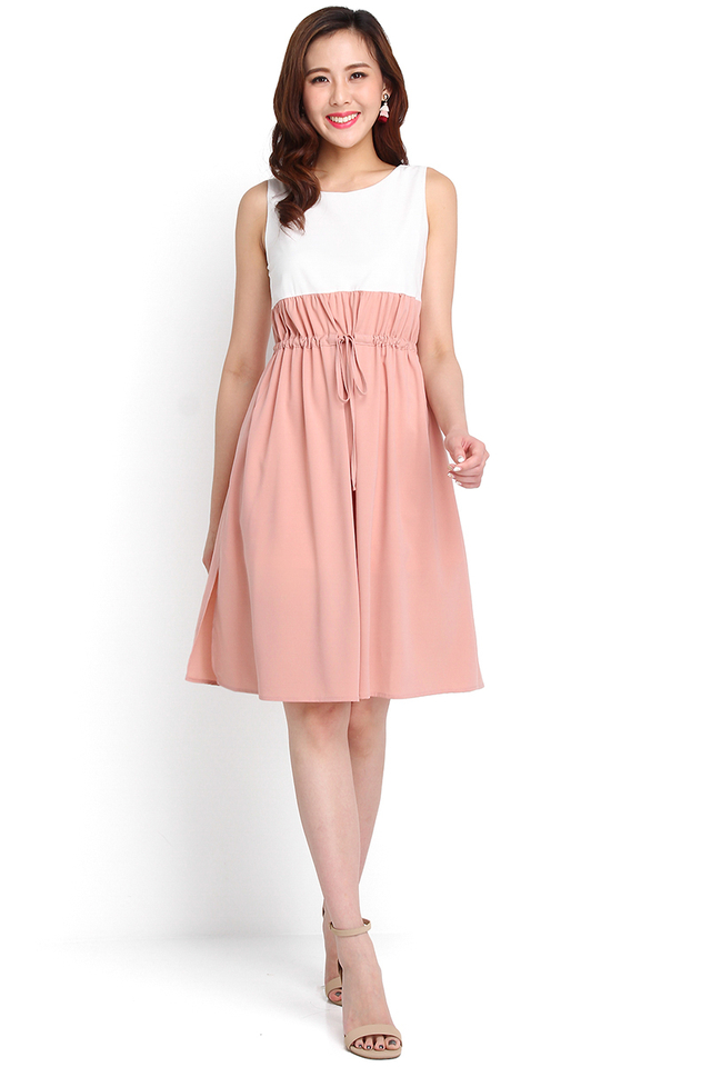 Palette Of Happiness Dress In White Pink
