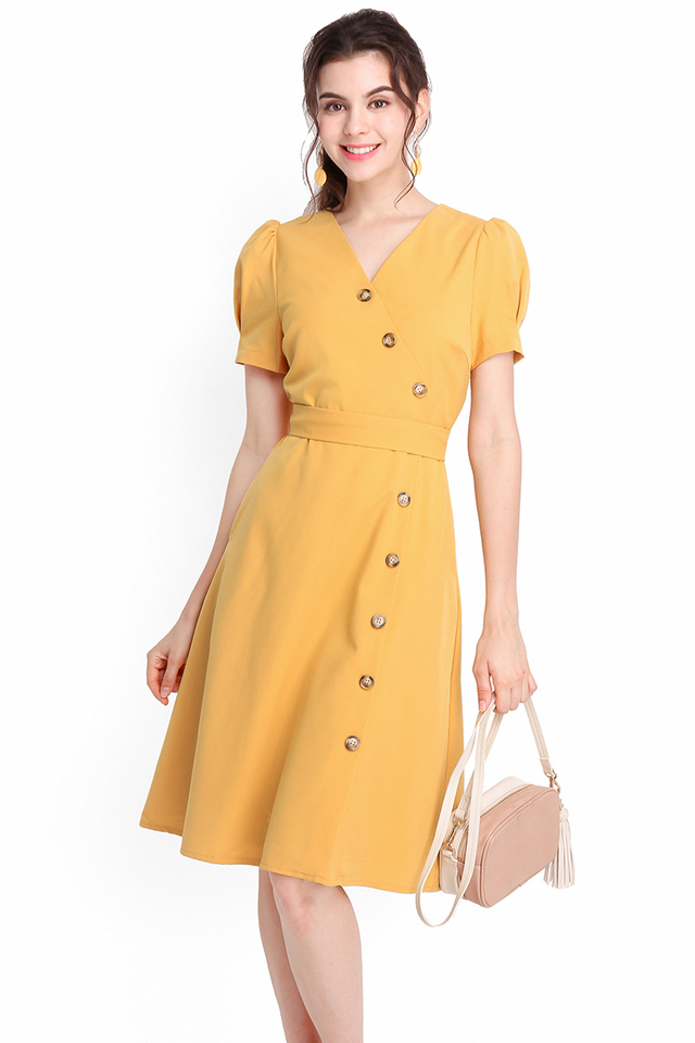Autumn Standout Dress In Mustard Yellow