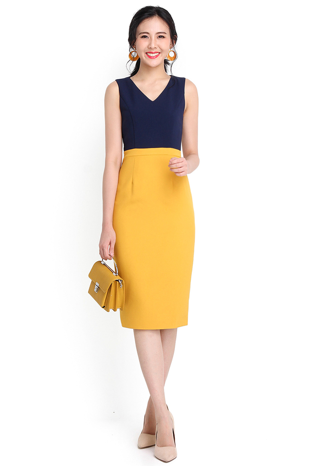 Key To Elegance Dress In Navy Yellow