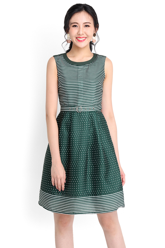 Print And Proper Dress In Forest Green