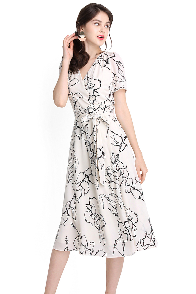 Billowy Romance Dress In Cream Prints