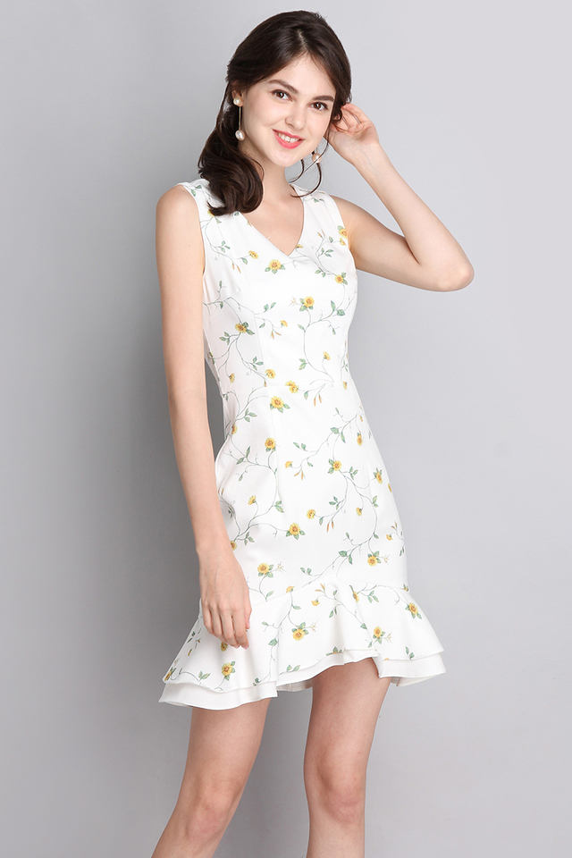 Spring Blossoms Dress In White Florals