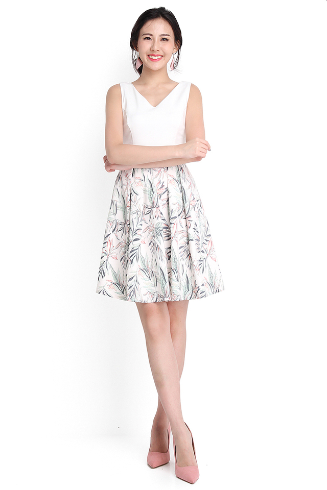 Chronicles Of Underland Dress In White Prints