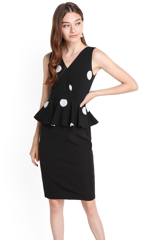 Delicate Finesse Dress In Black Polka Dots