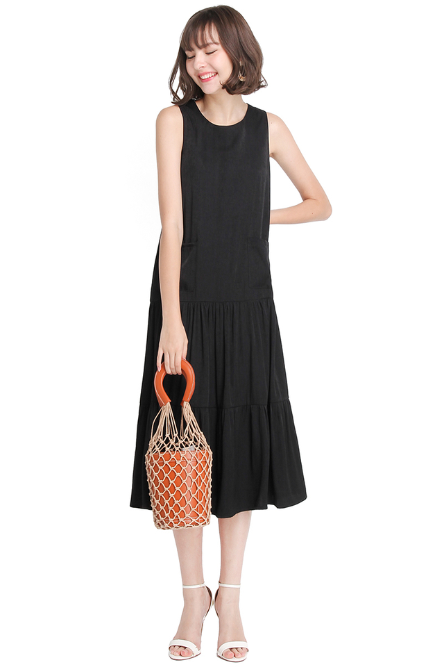 Charming Enthusiast Dress In Classic Black