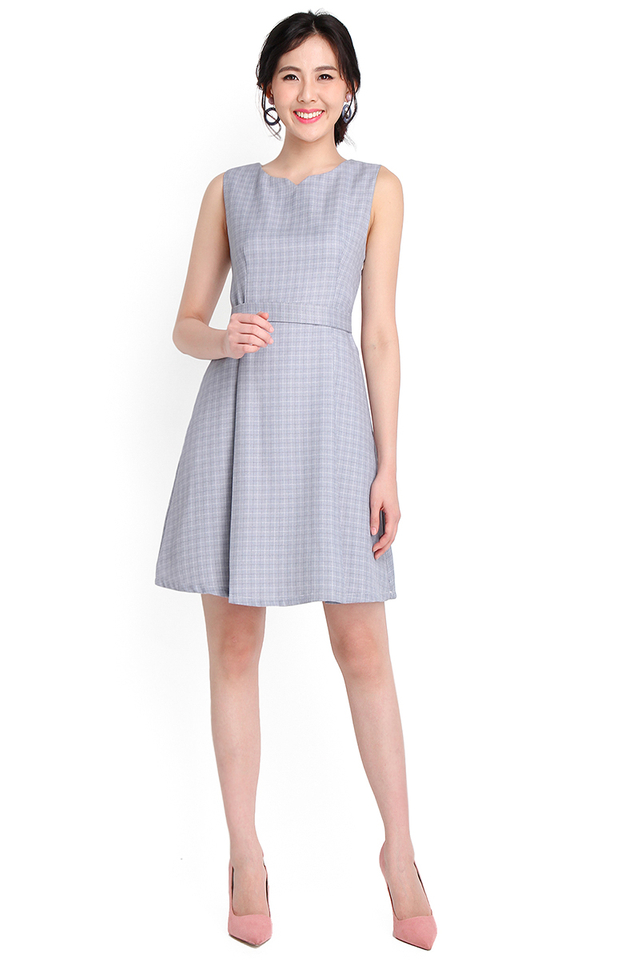 On The Grid Dress In Blue Checks