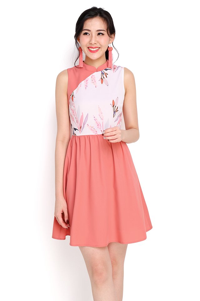 Budding Romance Cheongsam Dress In Apricot Rose