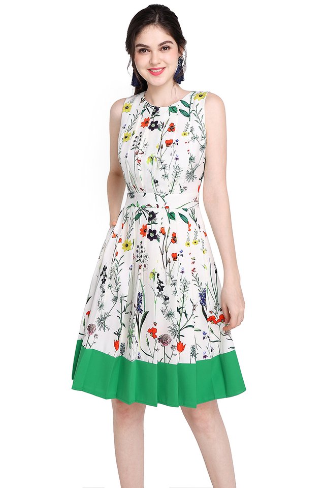 Garden Party Dress In Ivory Green