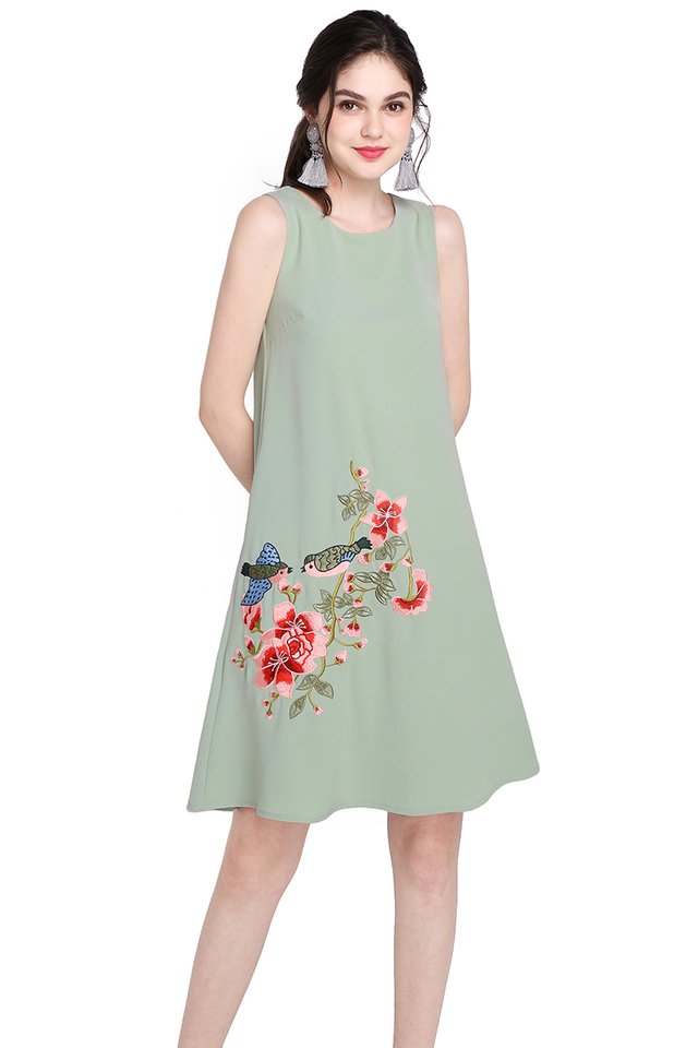 Swallow's Affection Dress In Jade