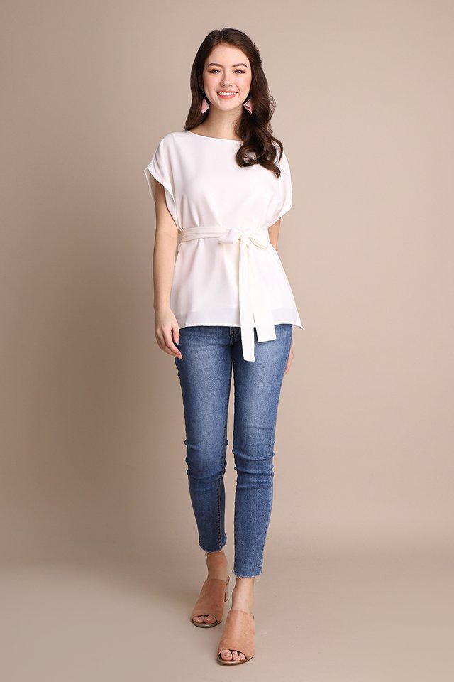 Chic Simplicity Top In Classic White