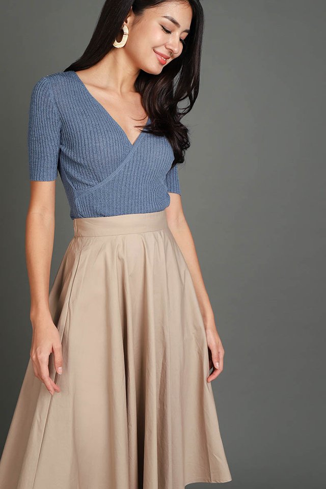 Phoebe Top In Muted Blue
