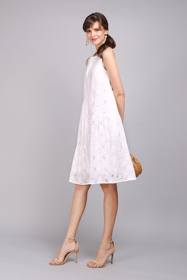 Dainty Hearts Dress In Classic White 