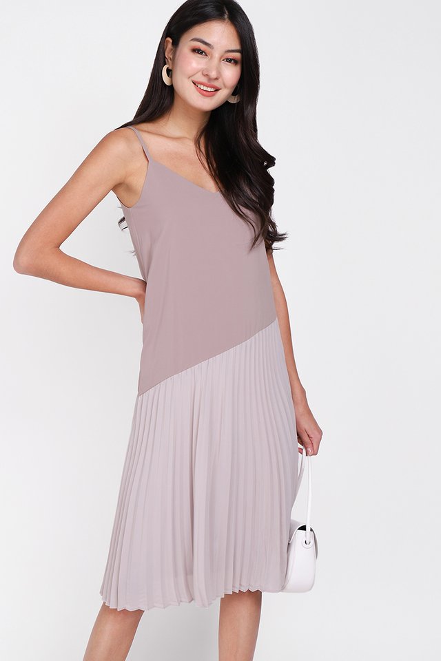 In A Heartbeat Dress In Taupe