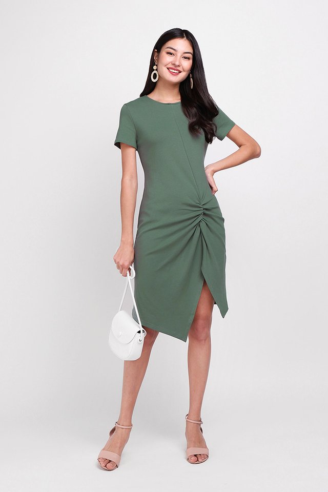 Weekender Dress In Fern Green