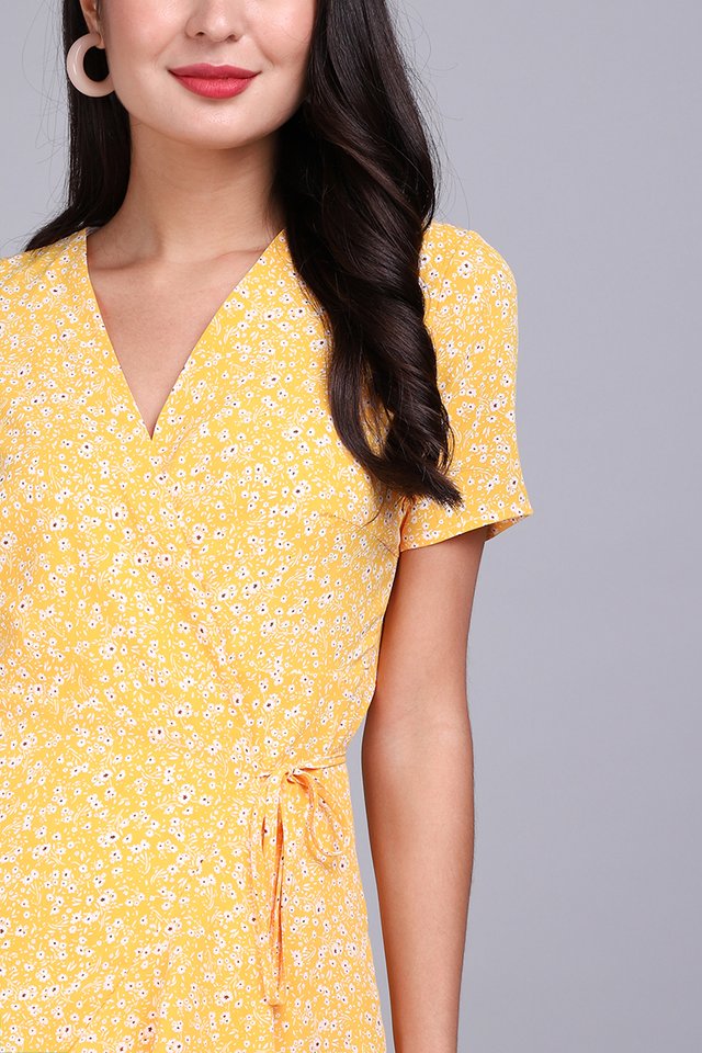 Cheery Flounce Dress In Yellow Florals