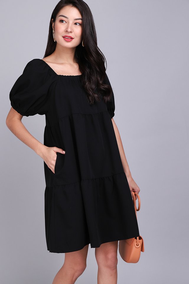 Step By Step Dress In Classic Black