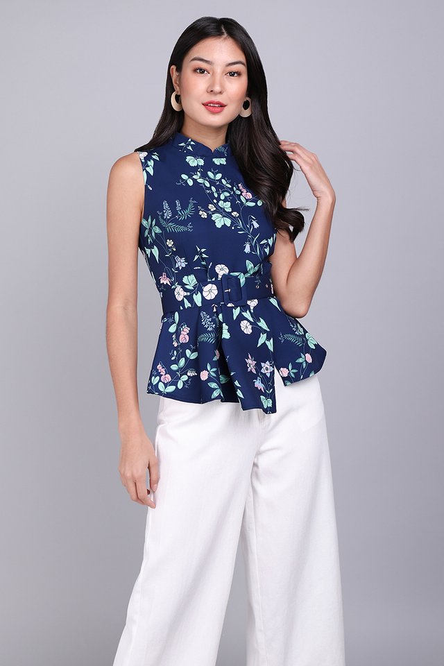 Wisteria Moments Cheongsam Top In Blue Florals