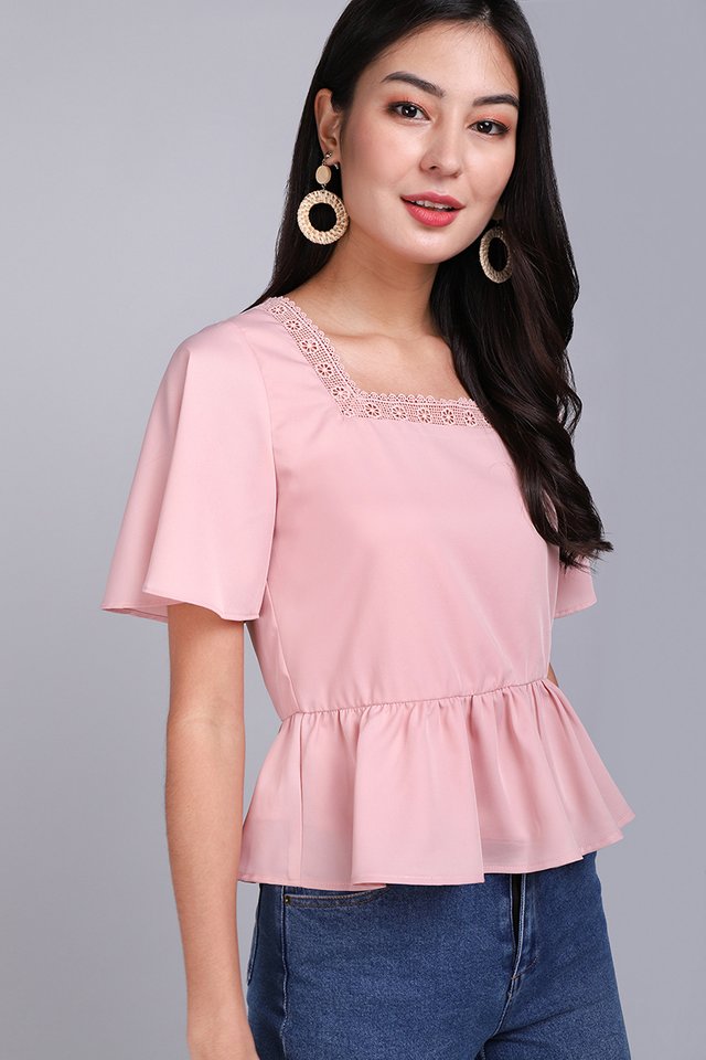 Favourite Novel Top In Dusty Pink