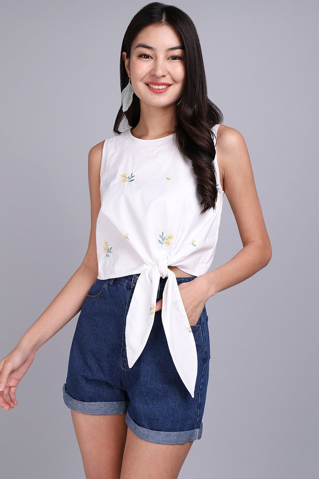 Spring Awaits Top In White Florals