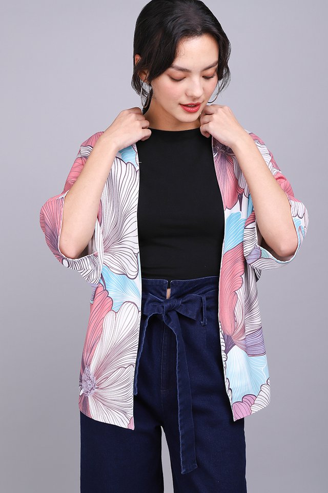 Blooming In Colours Kimono In Pink Sage