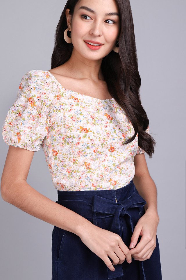 Most Hearted Top In Garden Florals
