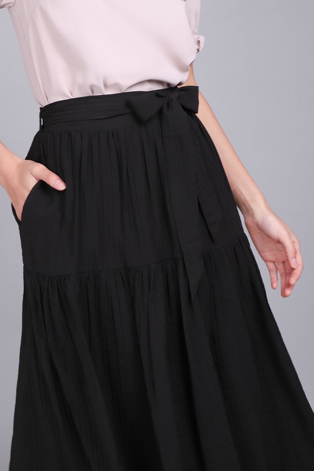Way Through The Woods Skirt In Classic Black