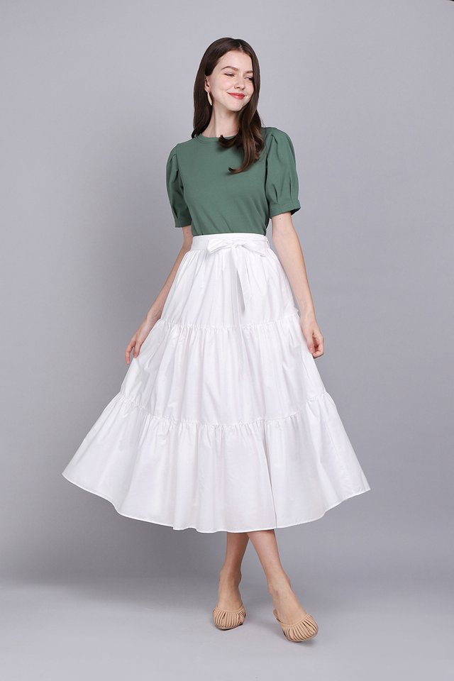Happy To Swish Skirt In Classic White