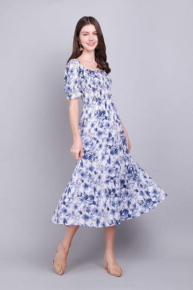 Métier Of Art Dress In Blue Florals