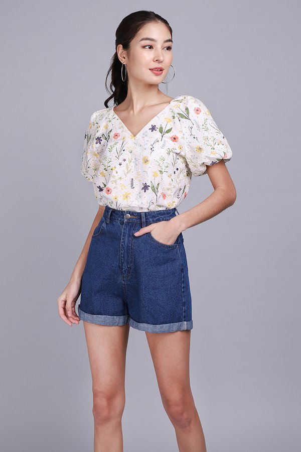 Spring Tide Top In Spring Florals