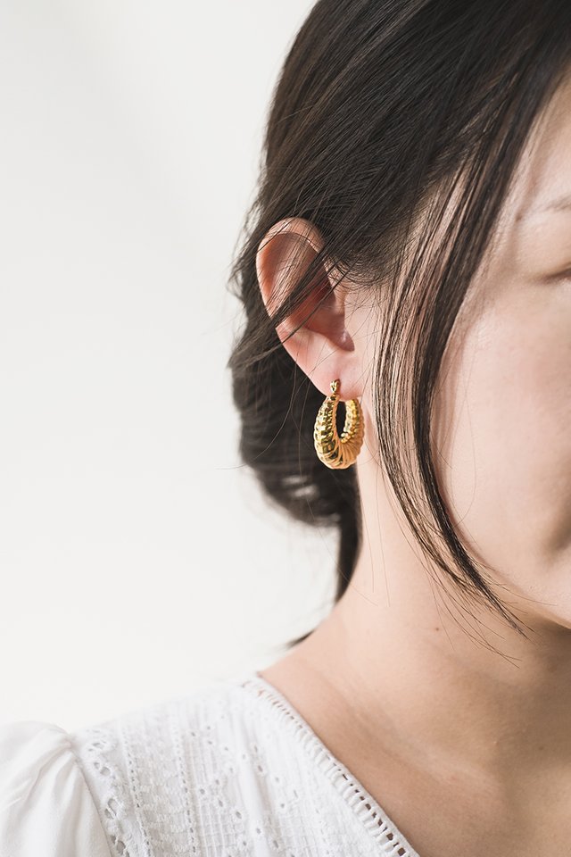 Croissant Dome Earrings