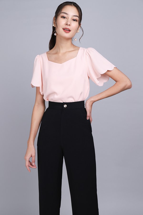 Lorraine Top In Powder Pink