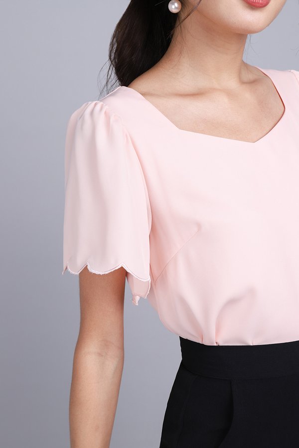 Lorraine Top In Powder Pink