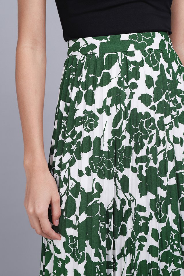 Beryl Skirt In Green Florals