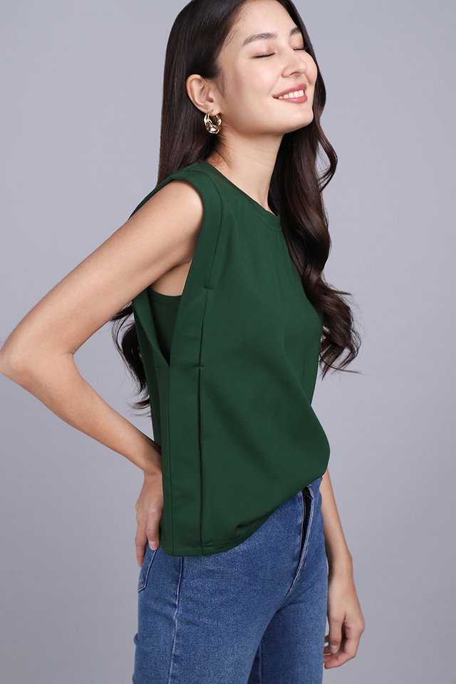 Eleanor Top In Forest Green