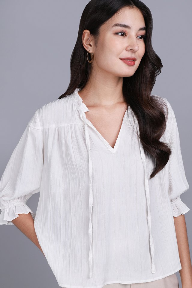 Beatrice Top In Classic White