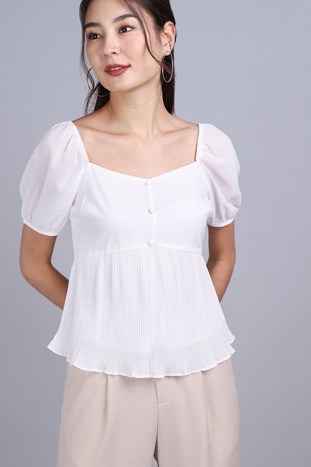 Janet Top In Classic White