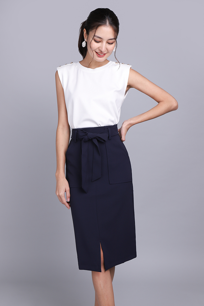 Kobe Skirt In Navy Blue | LilyPirates