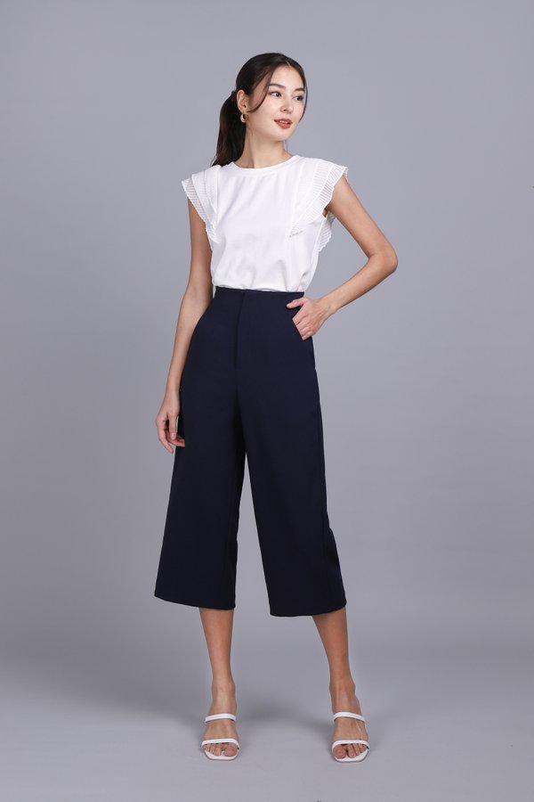 Carol Top In Classic White