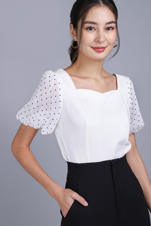 Betsy Top In White Dots